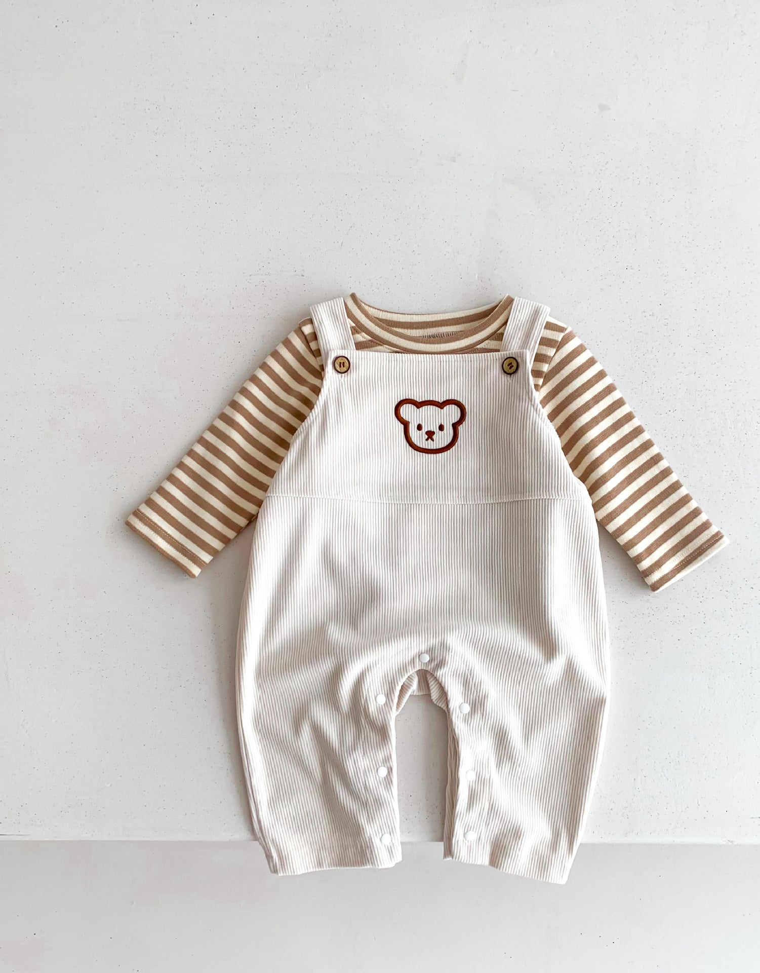 Baby Latzhosen-Set mit Bärenkopf aus Cord - Unisex